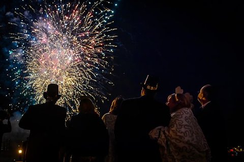 New Years Eve Wedding at the Frederick Douglass Isaac Myers Maritime Museum || Ashley Michelle Photography || Charm City Wed || www.charmcitywed.com