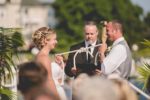 Ocean Pines Yacht Club wedding photos || Leah Rhianne Photography || Charm City Wed || www.charmcitywed.com