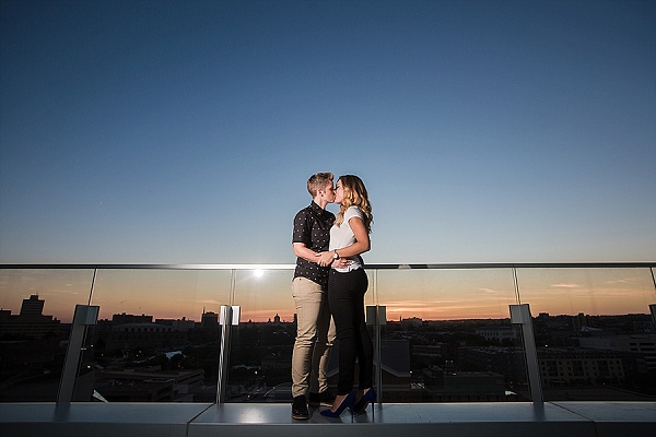 Sunflower Engagement Session || Photography by Brea || Charm City Wed || www.charmcitywed.com