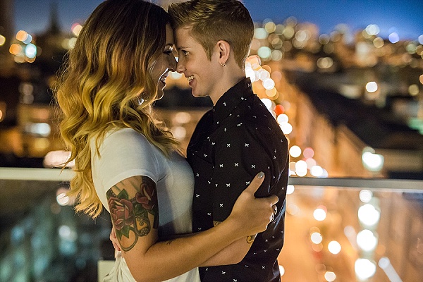 Sunflower Engagement Session || Photography by Brea || Charm City Wed || www.charmcitywed.com