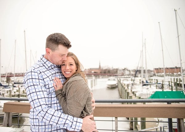 Snowy Annapolis Engagement Session || Photos from the Harty || Charm City Wed || www.charmcitywed.com