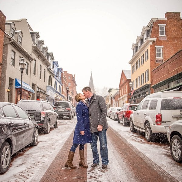Snowy Annapolis Engagement Session || Photos from the Harty || Charm City Wed || www.charmcitywed.com