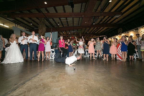 Baltimore Museum of Industry Wedding || TPoz Photography || Charm City Wed || www.charmcitywed.com