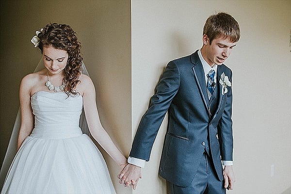 Chesapeake Inn Winter Wedding || Sarah Brookhart Photography || Charm City Wed || www.charmcitywed.com