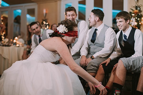 Chesapeake Inn Winter Wedding || Sarah Brookhart Photography || Charm City Wed || www.charmcitywed.com