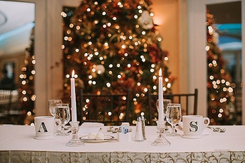 Chesapeake Inn Winter Wedding || Sarah Brookhart Photography || Charm City Wed || www.charmcitywed.com