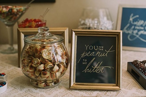 Chesapeake Inn Winter Wedding || Sarah Brookhart Photography || Charm City Wed || www.charmcitywed.com