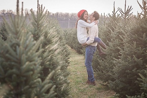 Gaver-Christmas-Tree-Farm-Engagement-Session_AlysiaandJasonPhotography_CharmCityWed_0003.jpg