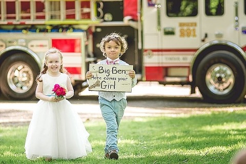 Greendale Farm Wedding || Leah Rhianne Photography || Charm City Wed || www.charmcitywed.com