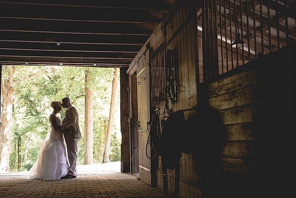 Greendale Farm Wedding || Leah Rhianne Photography || Charm City Wed || www.charmcitywed.com