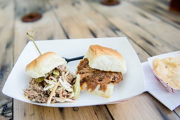 Greendale Farm Wedding || Leah Rhianne Photography || Charm City Wed || www.charmcitywed.com