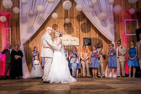 Greendale Farm Wedding || Leah Rhianne Photography || Charm City Wed || www.charmcitywed.com