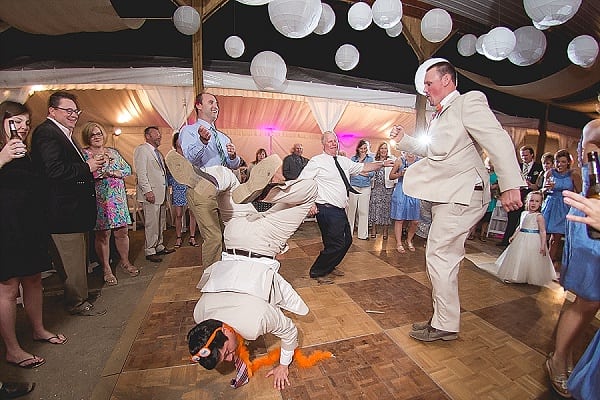 Greendale Farm Wedding || Leah Rhianne Photography || Charm City Wed || www.charmcitywed.com