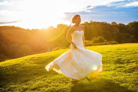 Hunt Valley Golf Club Wedding || Kathleen Hertel Photography || Charm City Wed || www.charmcitywed.com