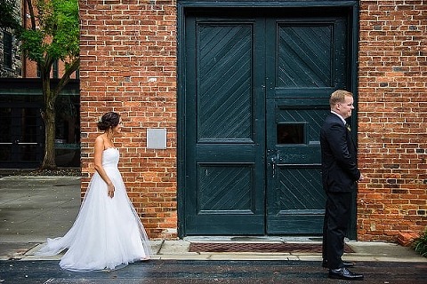 Mt Washington Mill Dye House Wedding || Annabelle Dando Photography || Charm City Wed || www.charmcitywed.com