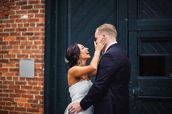 Mt Washington Mill Dye House Wedding || Annabelle Dando Photography || Charm City Wed || www.charmcitywed.com Mt Washington Mill Dye House Wedding || Annabelle Dando Photography || Charm City Wed || www.charmcitywed.com