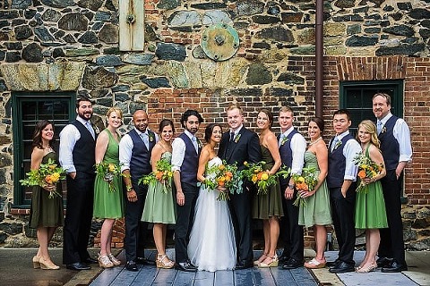 Mt Washington Mill Dye House Wedding || Annabelle Dando Photography || Charm City Wed || www.charmcitywed.com
