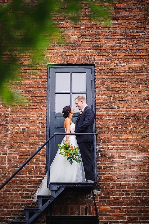 Mt Washington Mill Dye House Wedding || Annabelle Dando Photography || Charm City Wed || www.charmcitywed.com