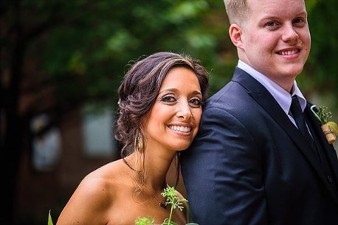 Mt Washington Mill Dye House Wedding || Annabelle Dando Photography || Charm City Wed || www.charmcitywed.com