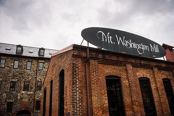 Mt Washington Mill Dye House Wedding || Annabelle Dando Photography || Charm City Wed || www.charmcitywed.com Mt Washington Mill Dye House Wedding || Annabelle Dando Photography || Charm City Wed || www.charmcitywed.com
