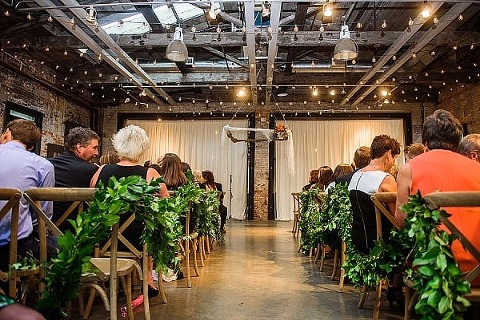 Mt Washington Mill Dye House Wedding || Annabelle Dando Photography || Charm City Wed || www.charmcitywed.com