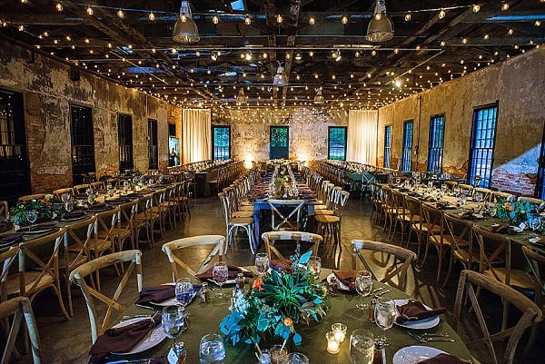 Mt Washington Mill Dye House Wedding || Annabelle Dando Photography || Charm City Wed || www.charmcitywed.com Mt Washington Mill Dye House Wedding || Annabelle Dando Photography || Charm City Wed || www.charmcitywed.com