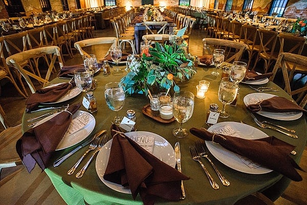 Mt Washington Mill Dye House Wedding || Annabelle Dando Photography || Charm City Wed || www.charmcitywed.com