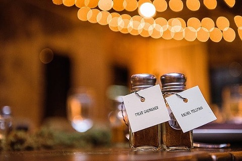 Mt Washington Mill Dye House Wedding || Annabelle Dando Photography || Charm City Wed || www.charmcitywed.com