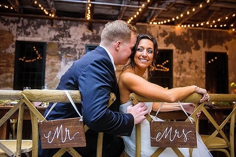 Mt Washington Mill Dye House Wedding || Annabelle Dando Photography || Charm City Wed || www.charmcitywed.com