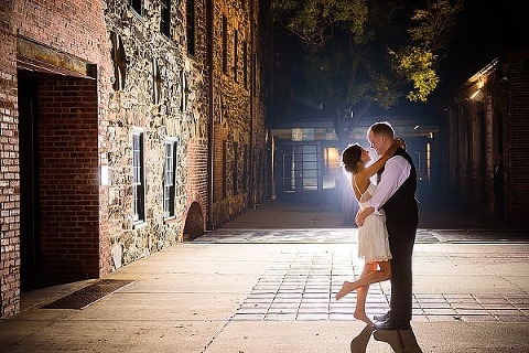 Mt Washington Mill Dye House Wedding || Annabelle Dando Photography || Charm City Wed || www.charmcitywed.com