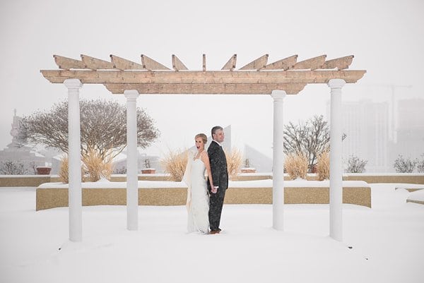 Snowy BMI Wedding in Baltimore || Leah Rhianne Photography || Charm City Wed || www.charmcitywed.com Snowy BMI Wedding in Baltimore || Leah Rhianne Photography || Charm City Wed || www.charmcitywed.com