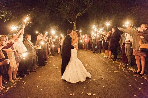 Clarksville Wedding in Maryland || Dyanna LaMora || Charm City Wed || www.charmcitywed.com