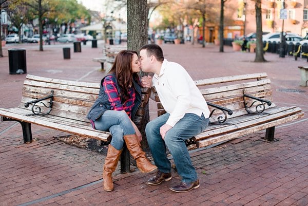 Fells Point Waterfront Engagement || Kirsten Smith Photography || Charm City Wed || www.charmcitywed.com