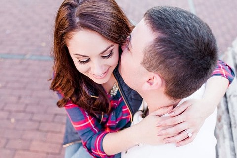 Fells Point Waterfront Engagement || Kirsten Smith Photography || Charm City Wed || www.charmcitywed.com