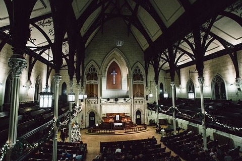 Peabody Wedding in Baltimore, MD || Sarah Culver Photography || Charm City Wed || www.charmcitywed.com
