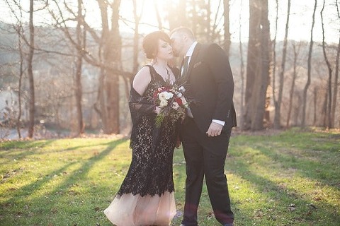 Romantic Red Inspiration at the Patapsco Female Institute || PhotoChic || Charm City Wed || www.charmcitywed.com