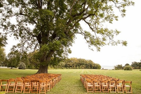 Swan Harbor Farm Wedding || Borrowed Blue Photography || Charm City Wed || www.charmcitywed.com