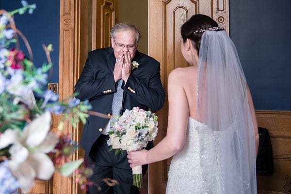 Winter AVAM Wedding || Leah Rhianne Photography || Charm City Wed || www.charmcitywed.com Winter AVAM Wedding || Leah Rhianne Photography || Charm City Wed || www.charmcitywed.com