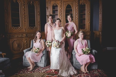 Winter AVAM Wedding || Leah Rhianne Photography || Charm City Wed || www.charmcitywed.com