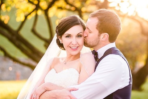 Winter AVAM Wedding || Leah Rhianne Photography || Charm City Wed || www.charmcitywed.com