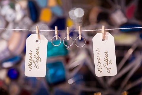 Winter AVAM Wedding || Leah Rhianne Photography || Charm City Wed || www.charmcitywed.com