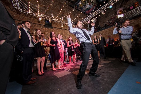 Winter AVAM Wedding || Leah Rhianne Photography || Charm City Wed || www.charmcitywed.com Winter AVAM Wedding || Leah Rhianne Photography || Charm City Wed || www.charmcitywed.com