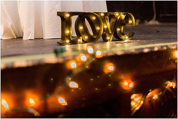 2640 Space Wedding || Alicia Wiley Photography || Charm City Wed || www.charmcitywed.com