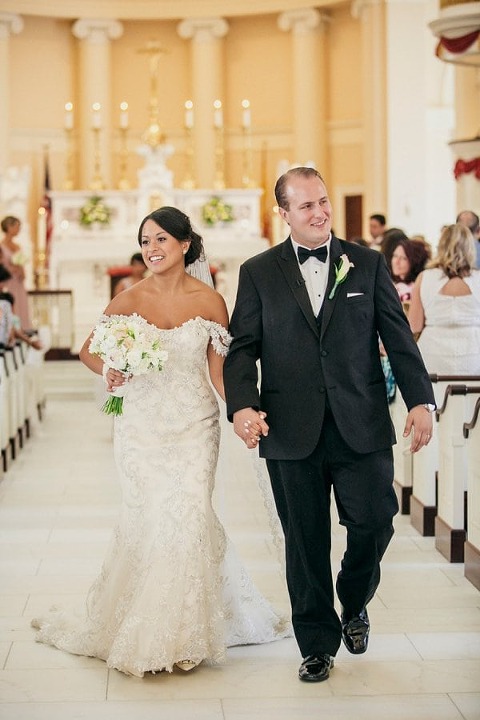 Baltimore Basilica + Belvedere Wedding || Love Life Images || Charm City Wed || www.charmcitywed.com