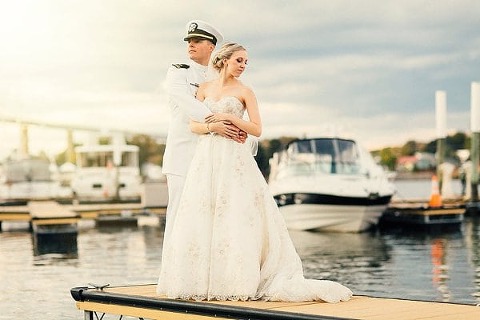 Chesapeake City Wedding || Dani Leigh Photography || Charm City Wed || www.charmcitywed.com