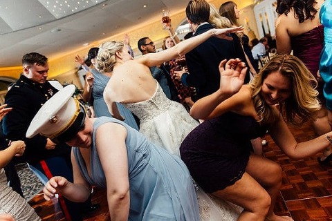 Chesapeake City Wedding || Dani Leigh Photography || Charm City Wed || www.charmcitywed.com