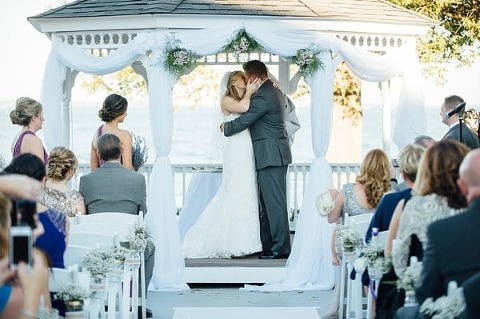 Eastern Yacht Club Wedding || Bradley Images || Charm City Wed || www.charmcitywed.com