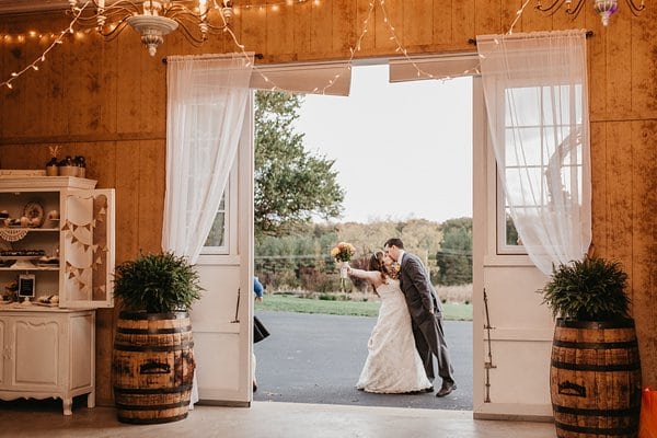 Flora Corner Farm Wedding || L.A. Birdie Photography || Charm City Wed || www.charmcitywed.com