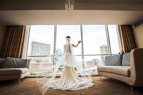 Baltimore Hyatt Regency Wedding || Kathleen Hertel Photography || Charm City Wed || www.charmcitywed.com