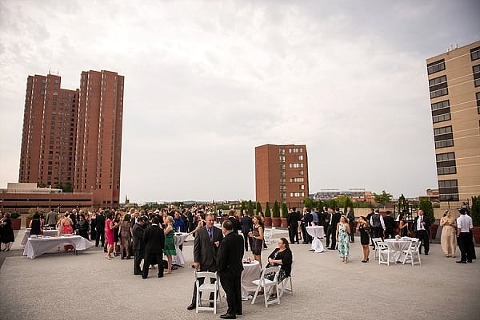 Baltimore Hyatt Regency Wedding || Kathleen Hertel Photography || Charm City Wed || www.charmcitywed.com